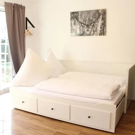 Allgäuer Tierstübchen - Disneyplus - Terrasse - Parkplatz Apartment *